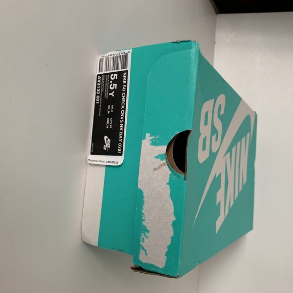 Nike SB Youth Canvas "Have a Nike Day" Sneakers - Picture 13 of 15